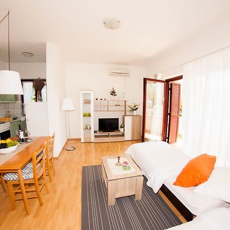 Apartments Labinac Pula Luaran gambar
